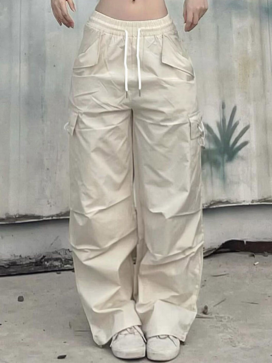 

StyleCast Women Regular Fit Low-Rise Cargos, Cream