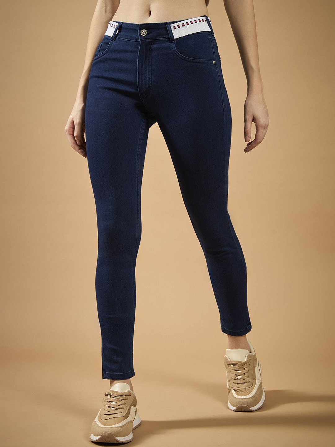 

DOLCE CRUDO Women Skinny Fit Mid Rise Twill Tape Detailing Denim Stretchable Jeans, Navy blue