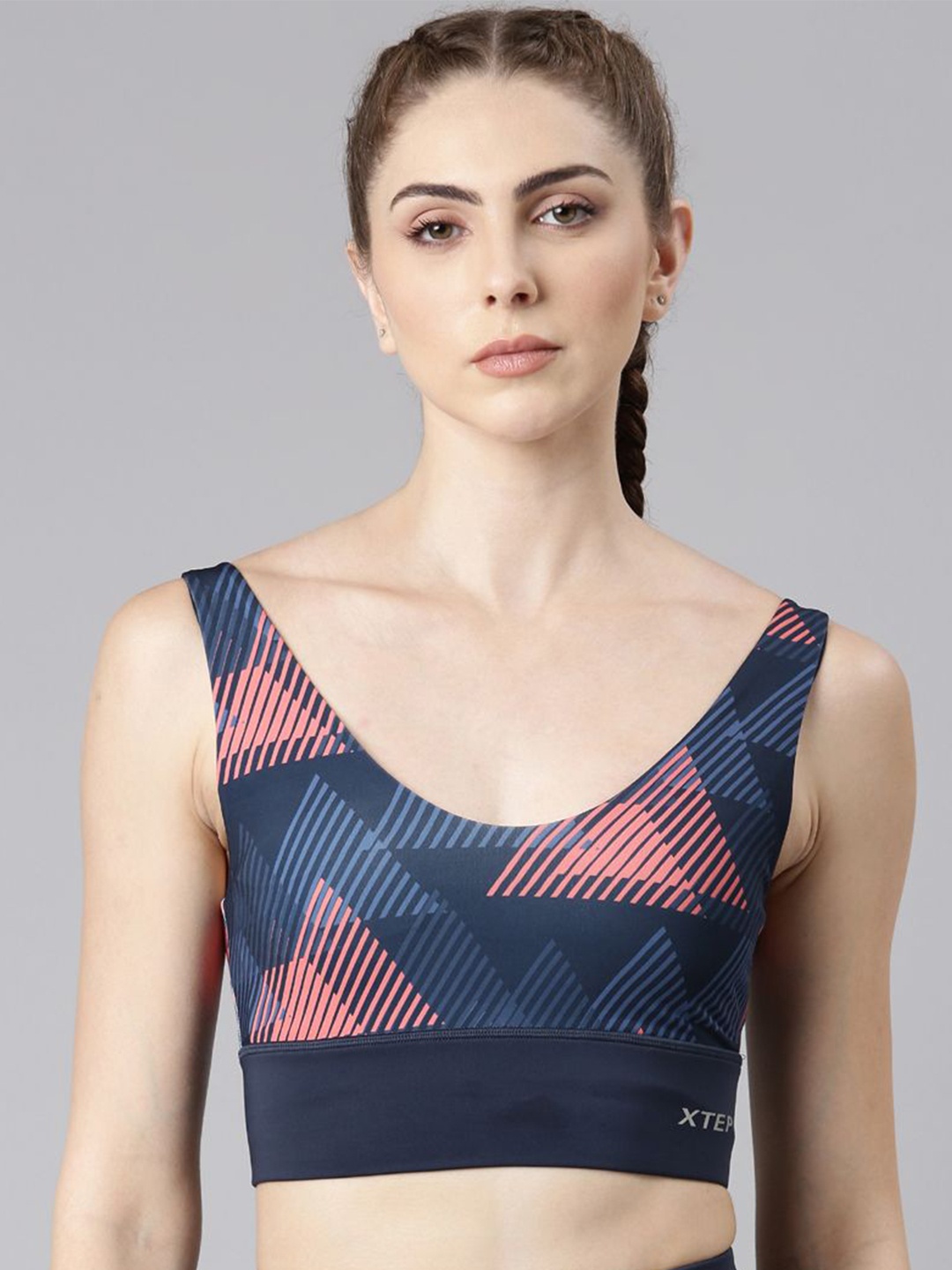 

Xtep Women Geometric Printed Full Coverage Lightly Padded Sports Bra, Blue