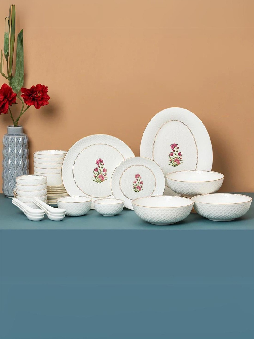 

CLAY CRAFT Ripple Impression White & Pink 34 Pieces Printed Ceramic Glossy Dinner Set