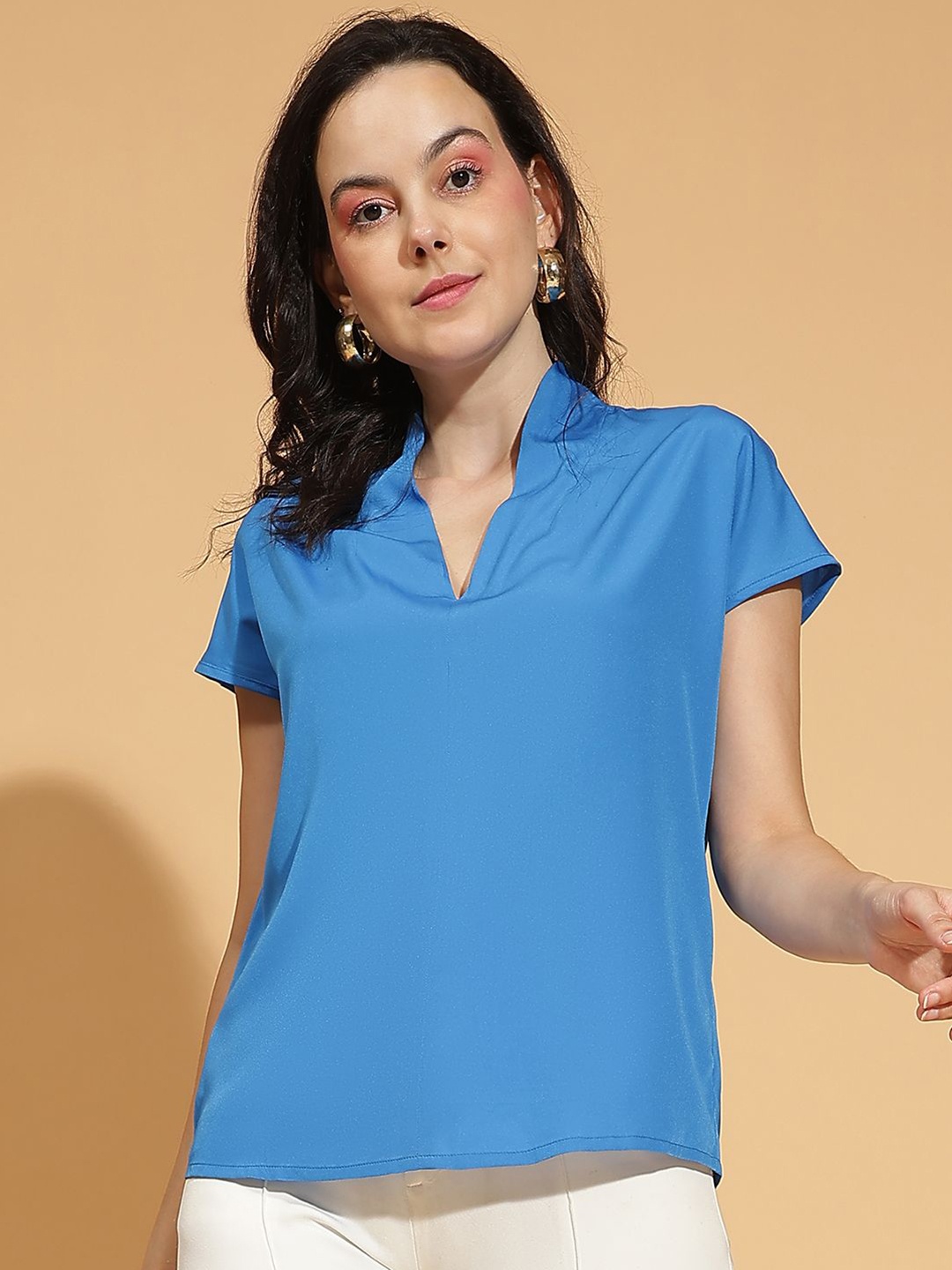 

Oxolloxo Women Self Design V-Neck Top, Blue