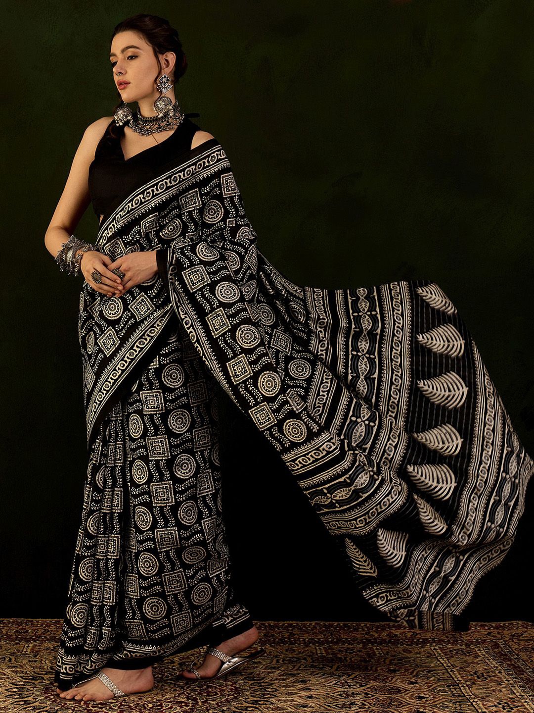 

KALINI Ethnic Motifs Dabu Saree, Black