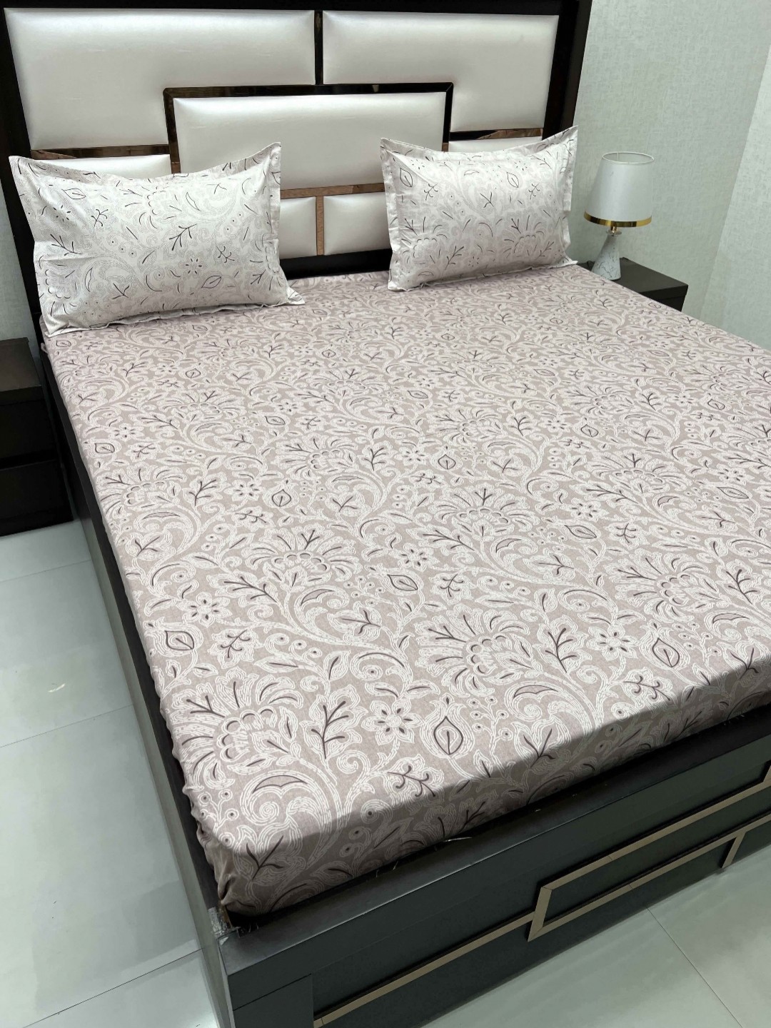 

Pure Decor Cotton King Size Double Bedsheet With 2 Pillow Covers 2.74m X 2.74m, Peach