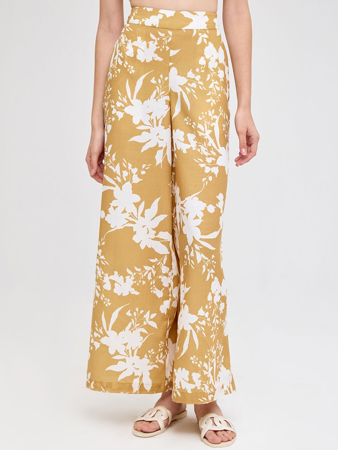 

COVER STORY Women Mid-Rise Floral Printed Trousers, Yellow