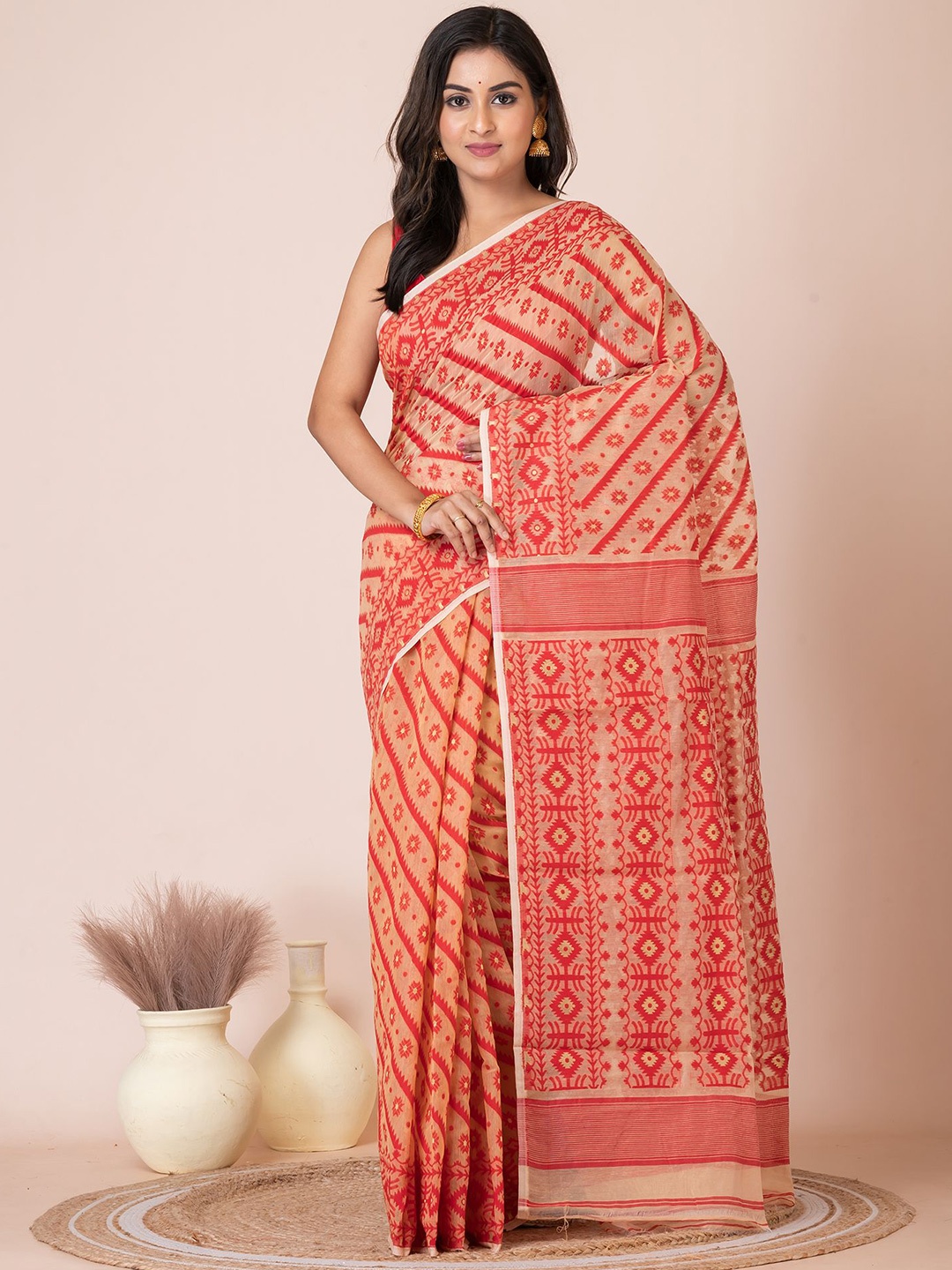 

HOUSE OF ARLI Woven Design Pure Cotton Jamdani Saree, Beige