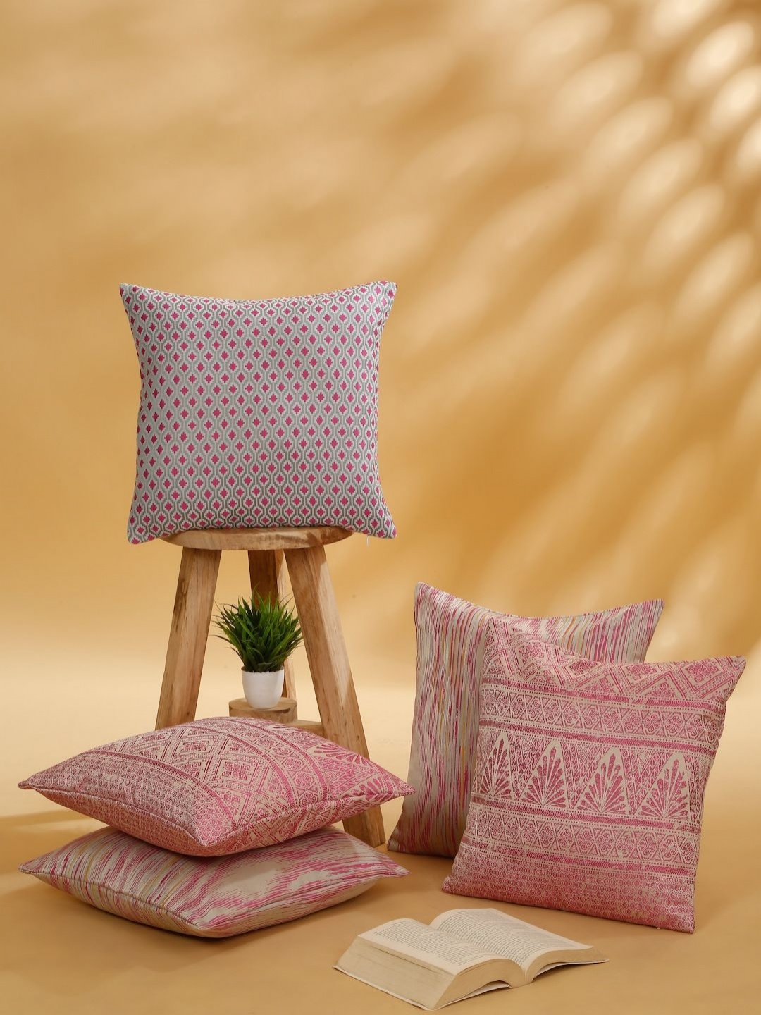 

ROSARA HOME Pink & Yellow 5 Pieces Cushion Covers