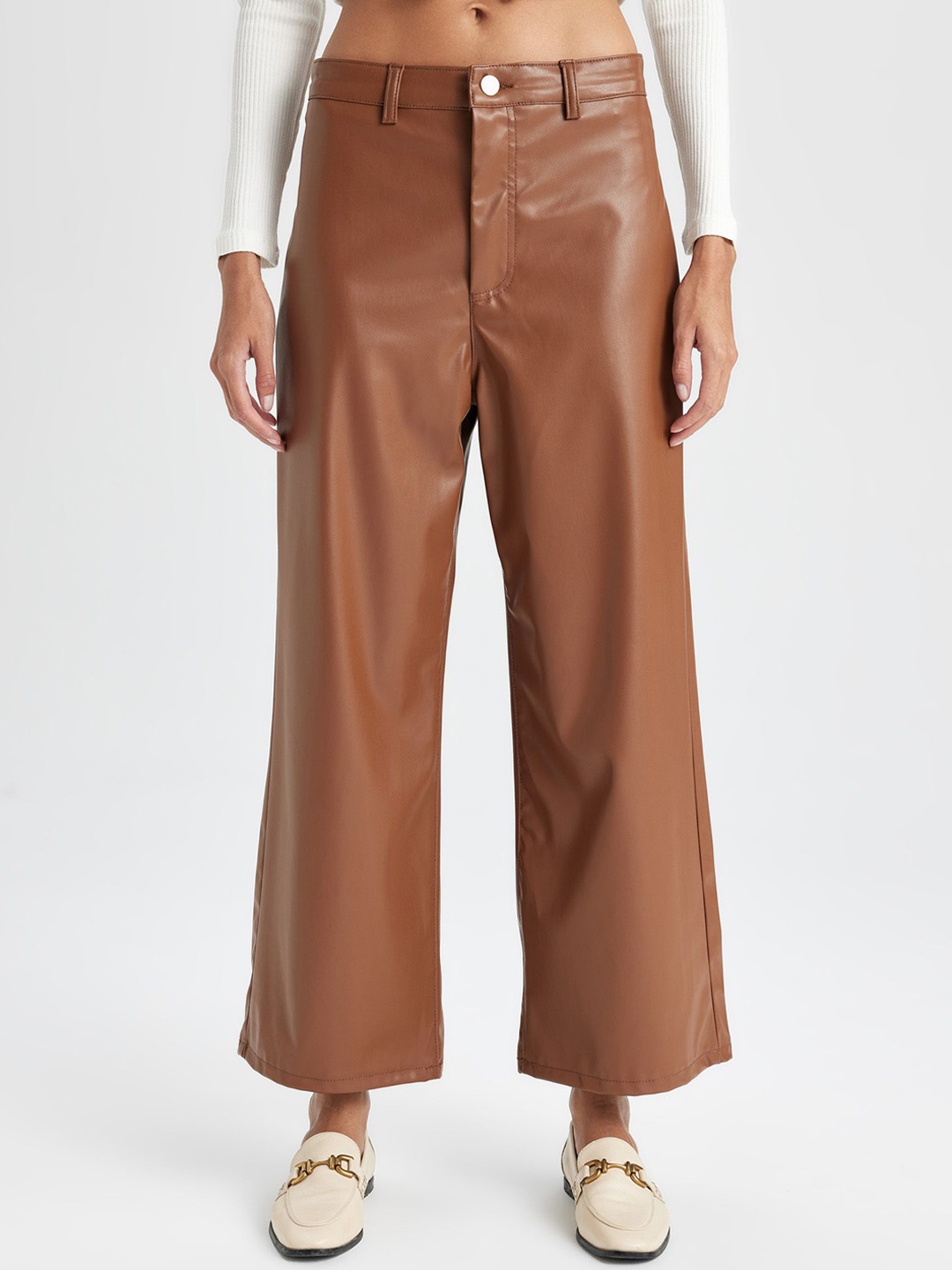 

DeFacto Women Solid Trouser, Brown
