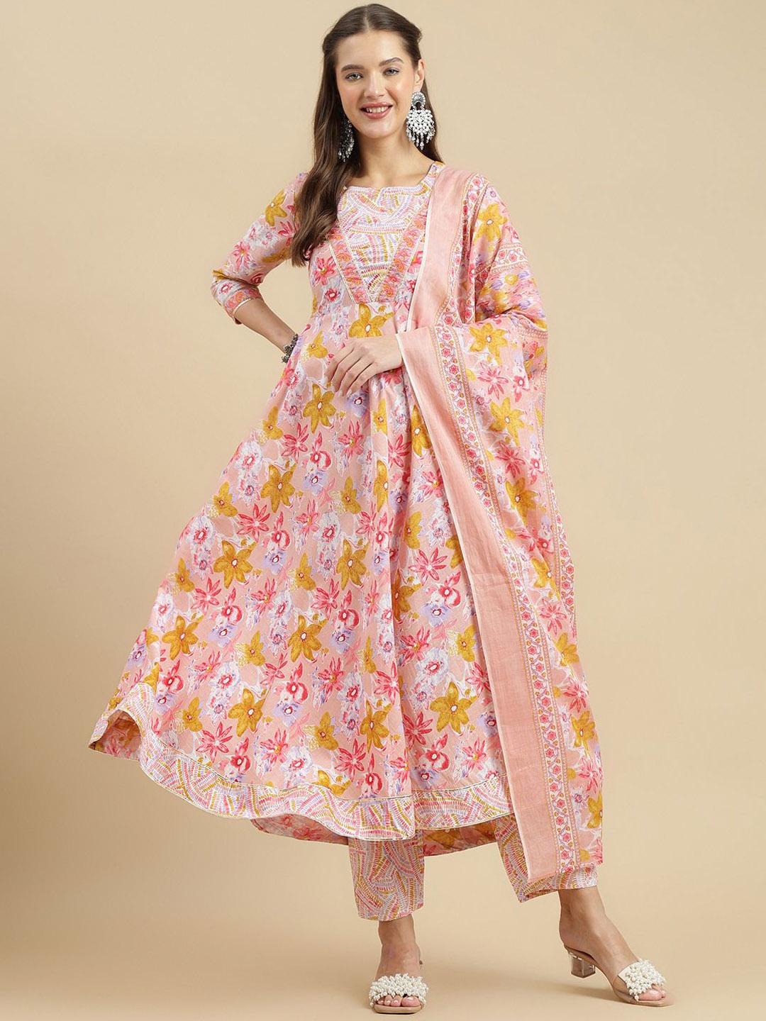 

JANAKDULARI CREATION Floral Printed Three-Quarter Sleeves Pure Cotton Kurta Set, Peach