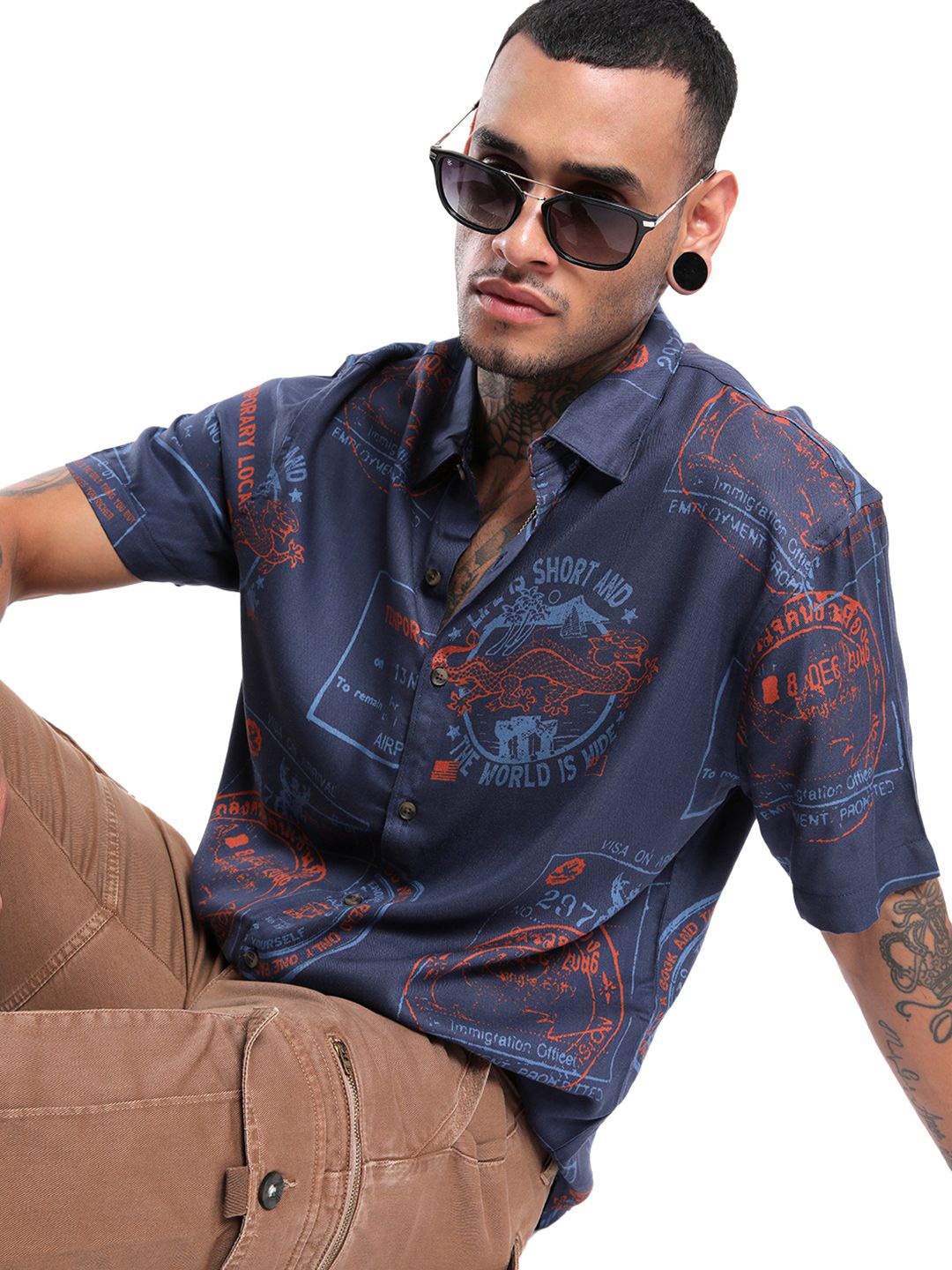 

WROGN Men Spread Collar Typography Printed Relaxed Fit Casual Shirt, Navy blue