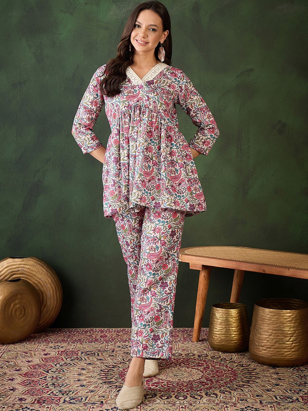 

Sangria Printed Tunic With Trousers, Pink