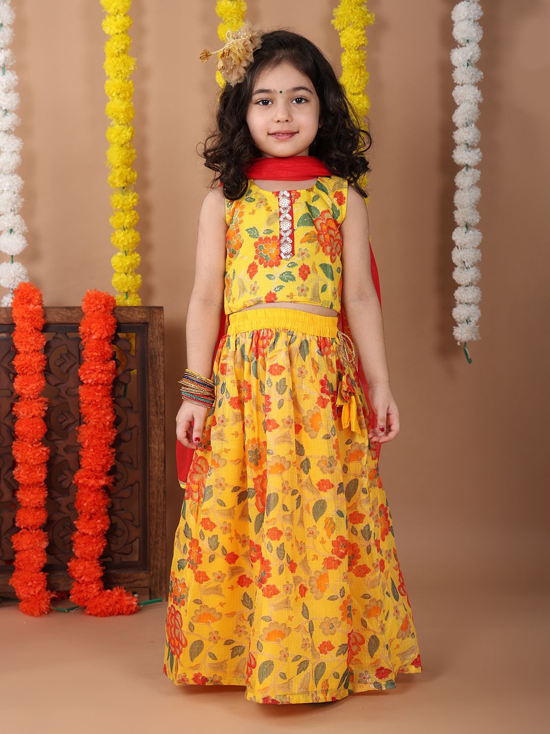 

Here&Now X Kinder Kids Girls Embellished Ready to Wear Lehenga & Blouse With Dupatta, Yellow
