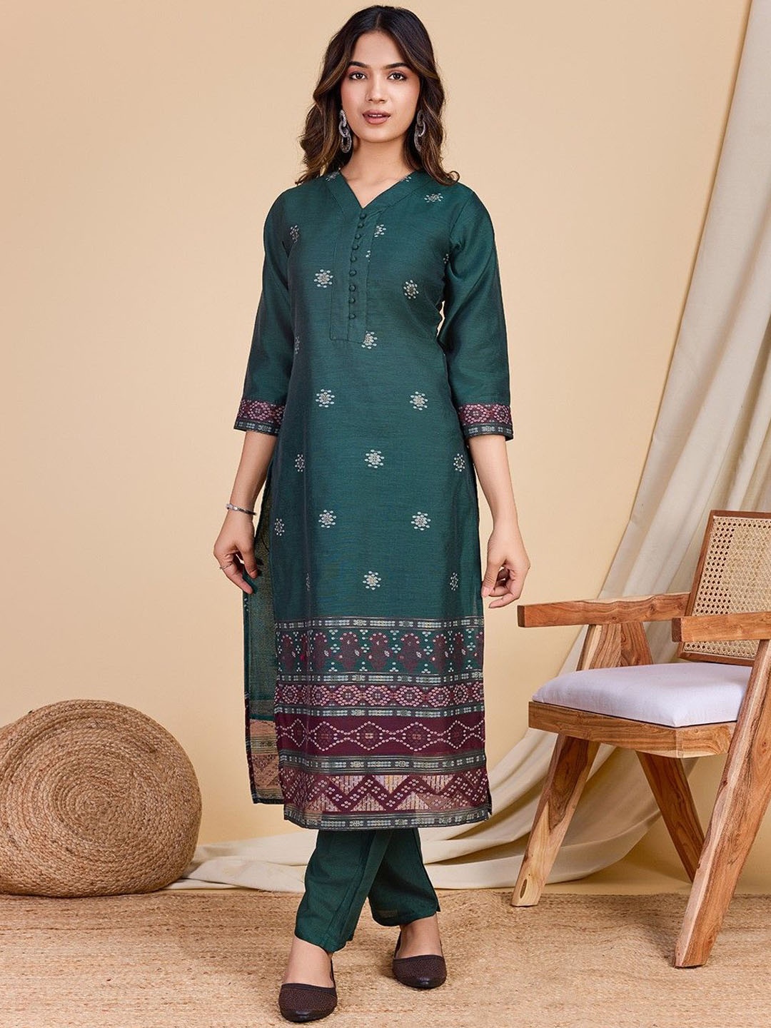 

ZARIMO Bandhani Woven Design Pure Cotton Straight Kurta with Trousers, Green