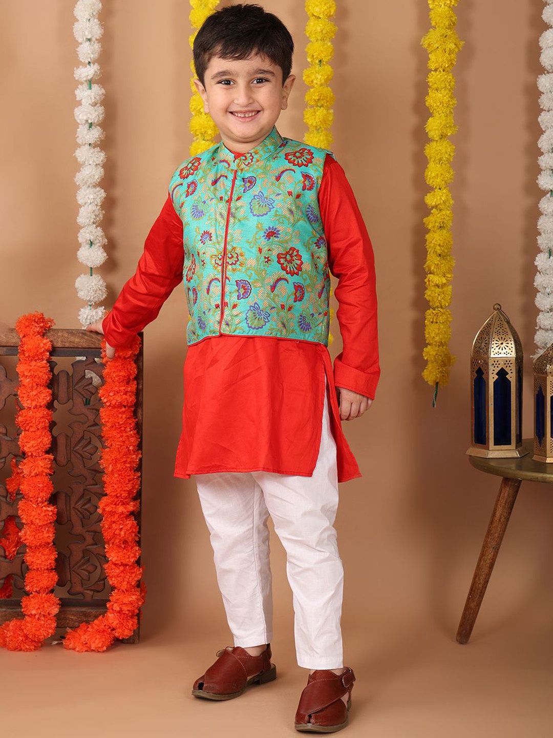 

Here&Now X Kinder Kids Boys Pure Cotton Kurta With Pyjamas & Nehru jacket, Red