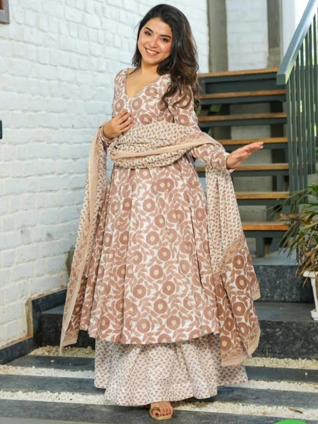 

KALINI Women Floral Printed Regular Pure Cotton Kurta with Palazzos & With Dupatta, Brown