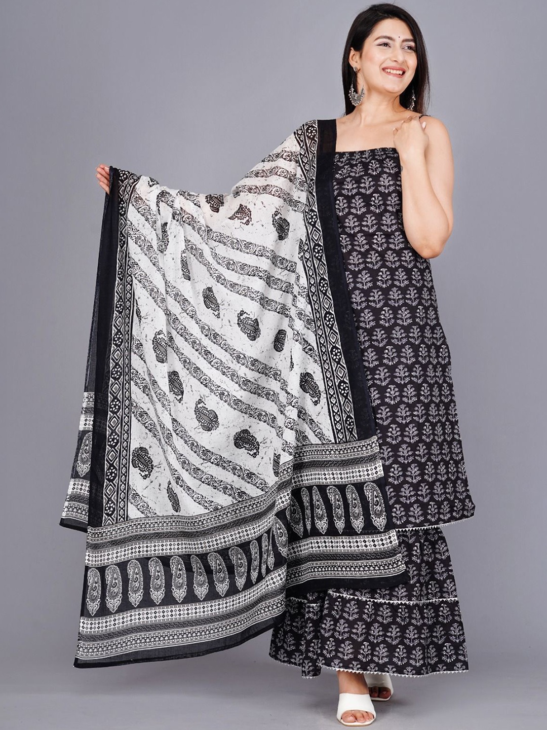 

Cloth Bites Floral Printed Regular Pure Cotton Straight Kurta with Sharara & Dupatta, Black