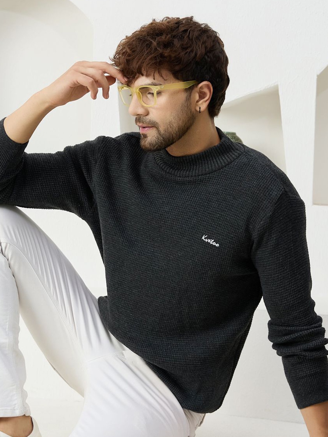 

KVETOO Men Self Design Ribbed Mock Collar Pullover, Grey