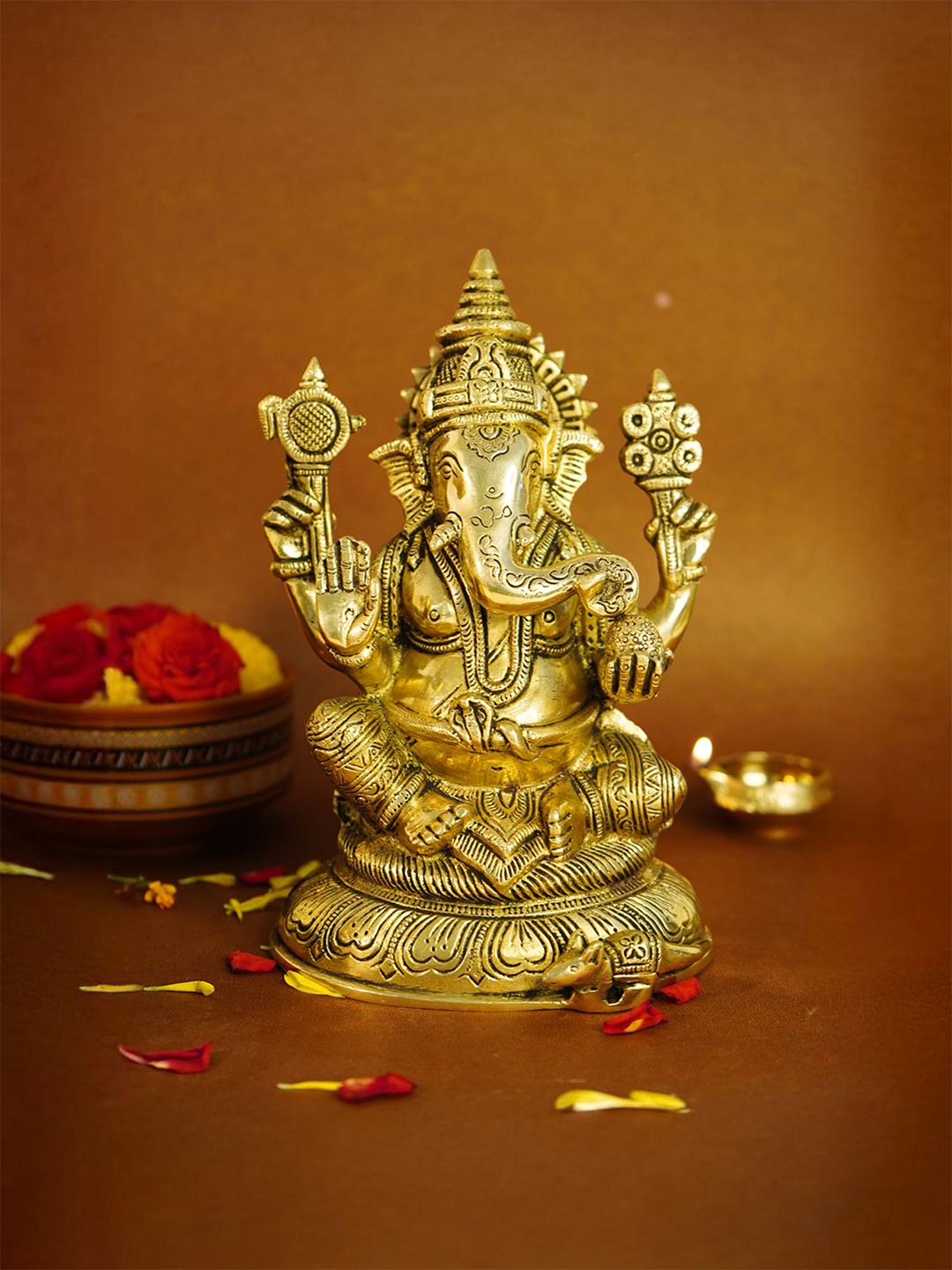 

Ekhasa Gold Toned Lord Ganesha Religious Brass Idol Showpiece