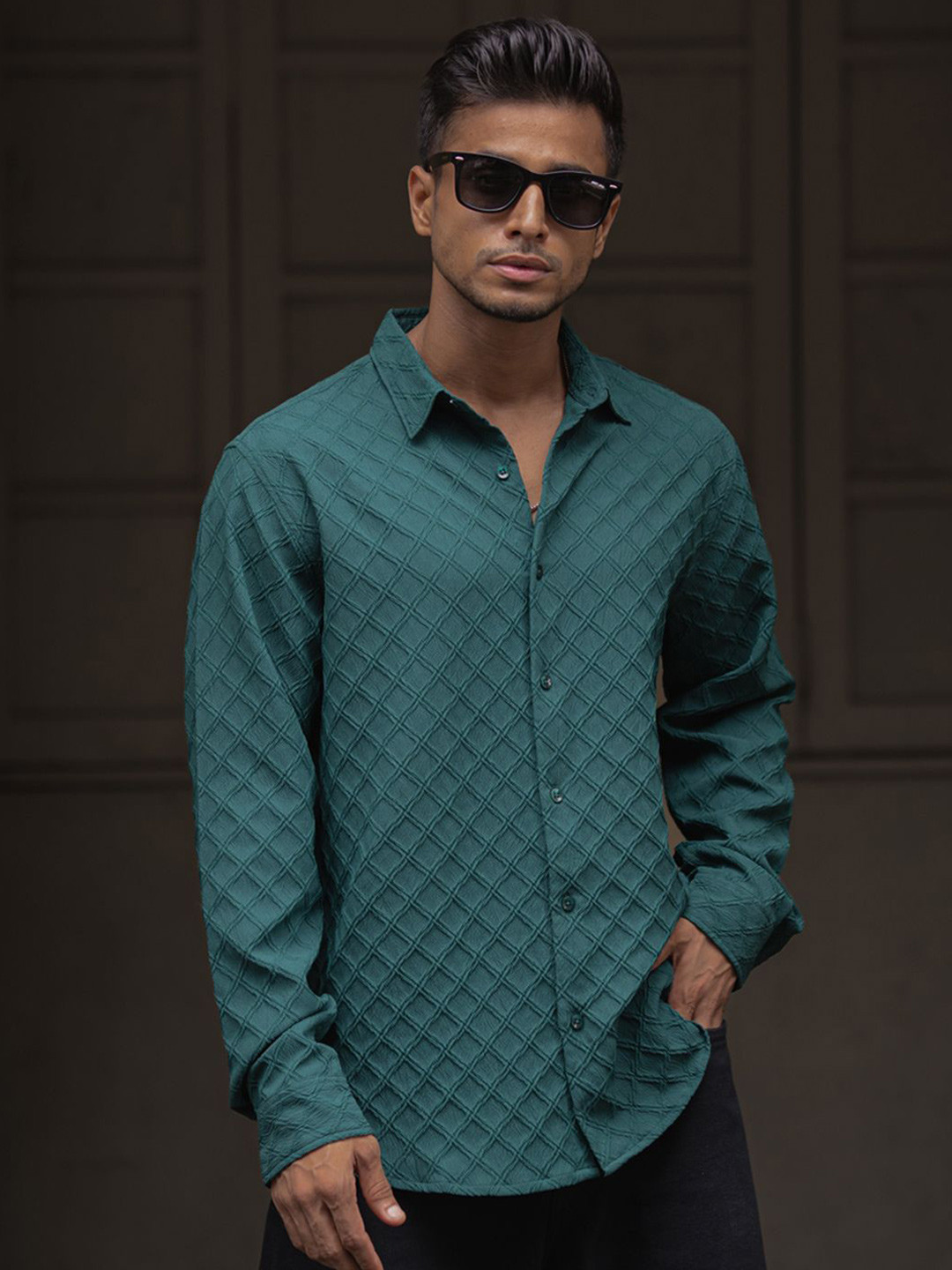 

Powerlook Men Spread Collar Textured Casual Shirt, Teal