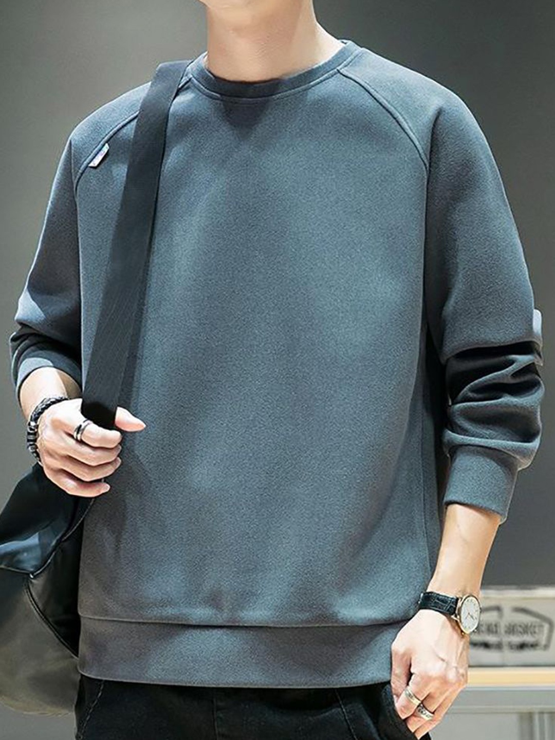 

StyleCast x Revolte Men Solid Round Neck Sweatshirt, Blue