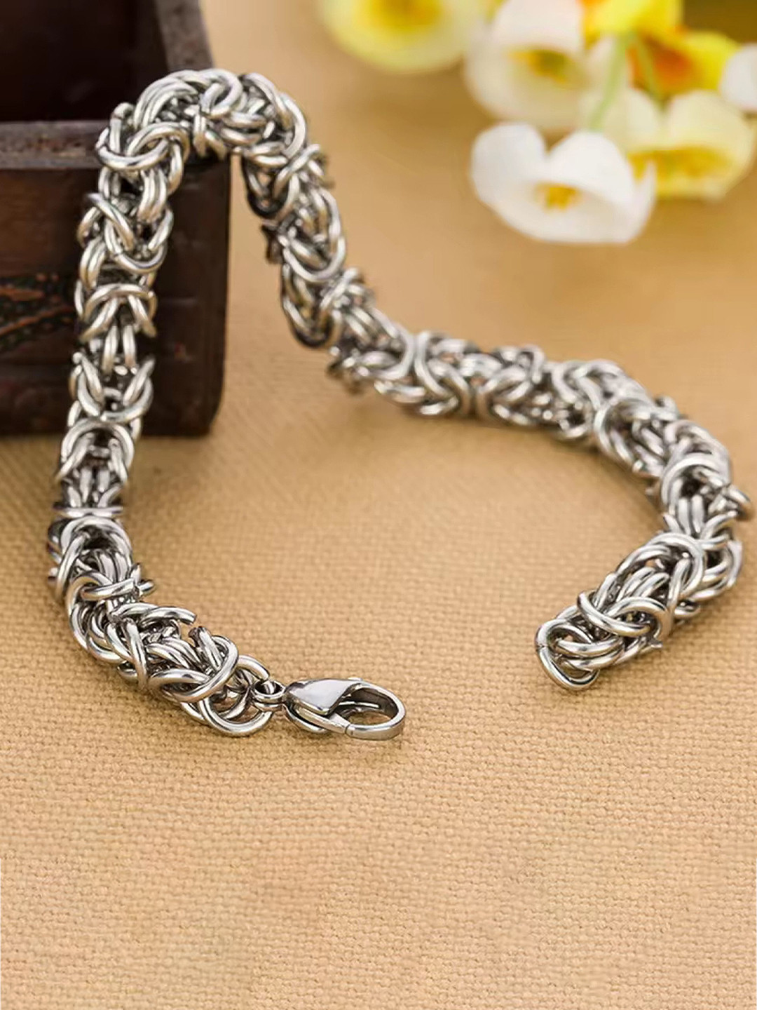 

Lila Men Antique Link Chain Bracelet, Silver