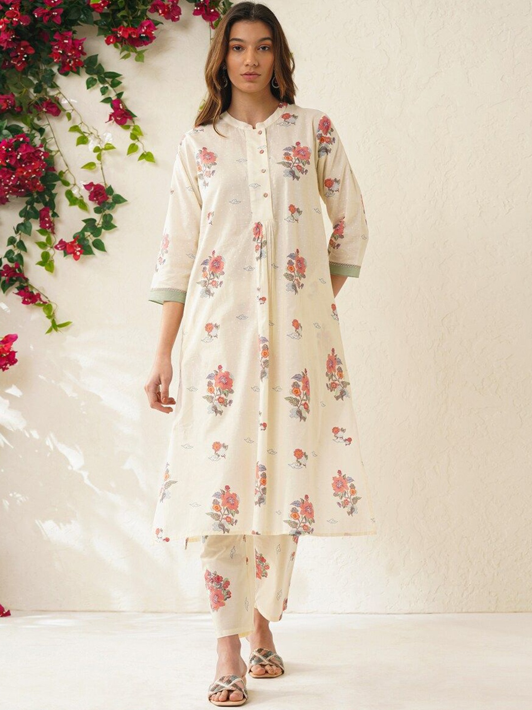 

JAYPORE Floral Printed Mandarin Collar Pure Cotton A-Line Kurta, White