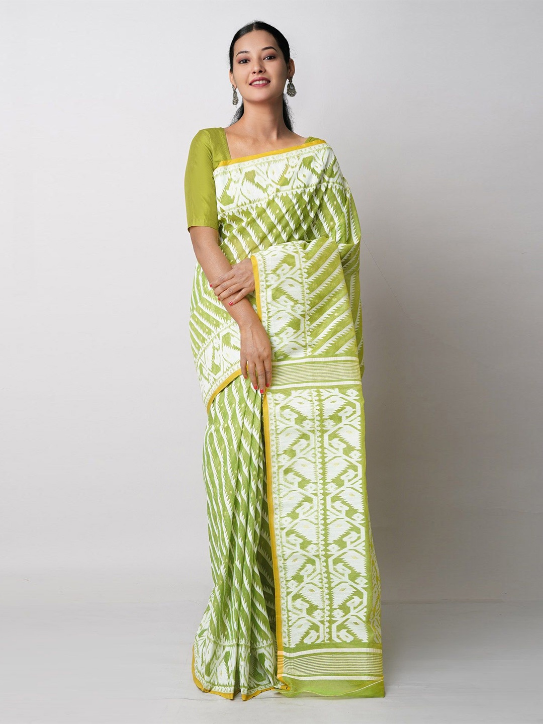 

Unnati Silks Woven Design Pure Cotton Handloom Jamdani Saree, Green