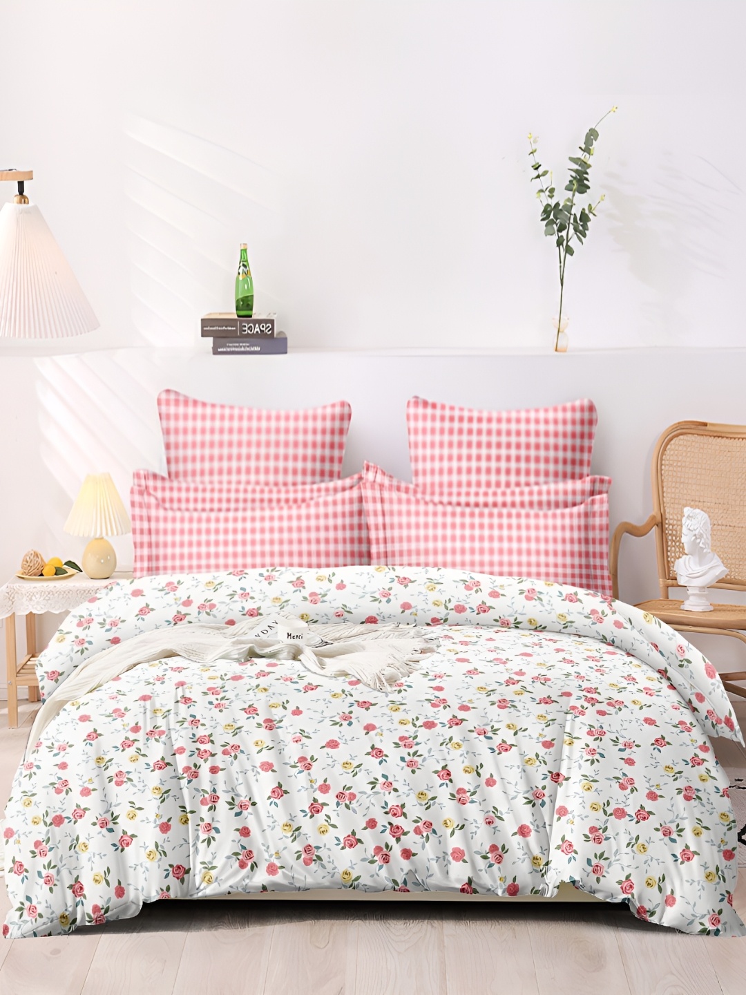 

MORADO White & Pink Printed Pure Cotton Duvet Cover