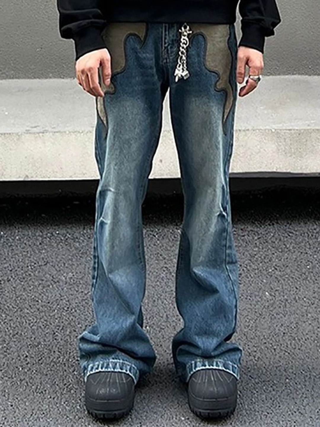 

StyleCast x Revolte Men Relaxed Fit Light Fade Jeans, Blue