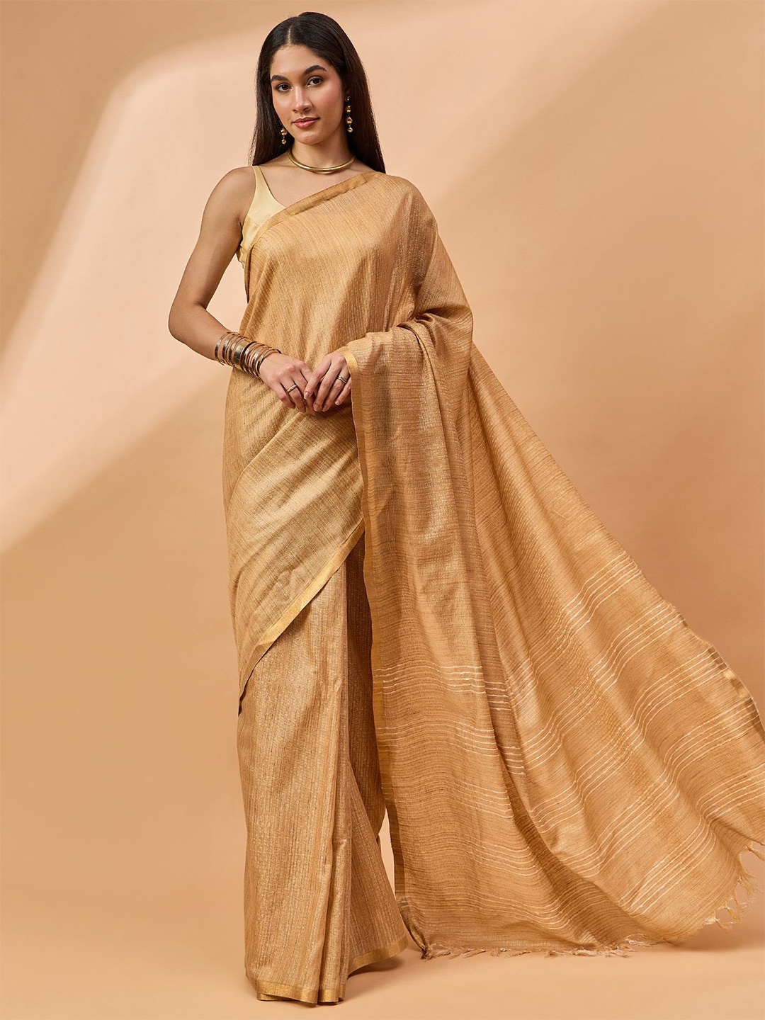 

swatika Woven Design Zari Saree, Peach