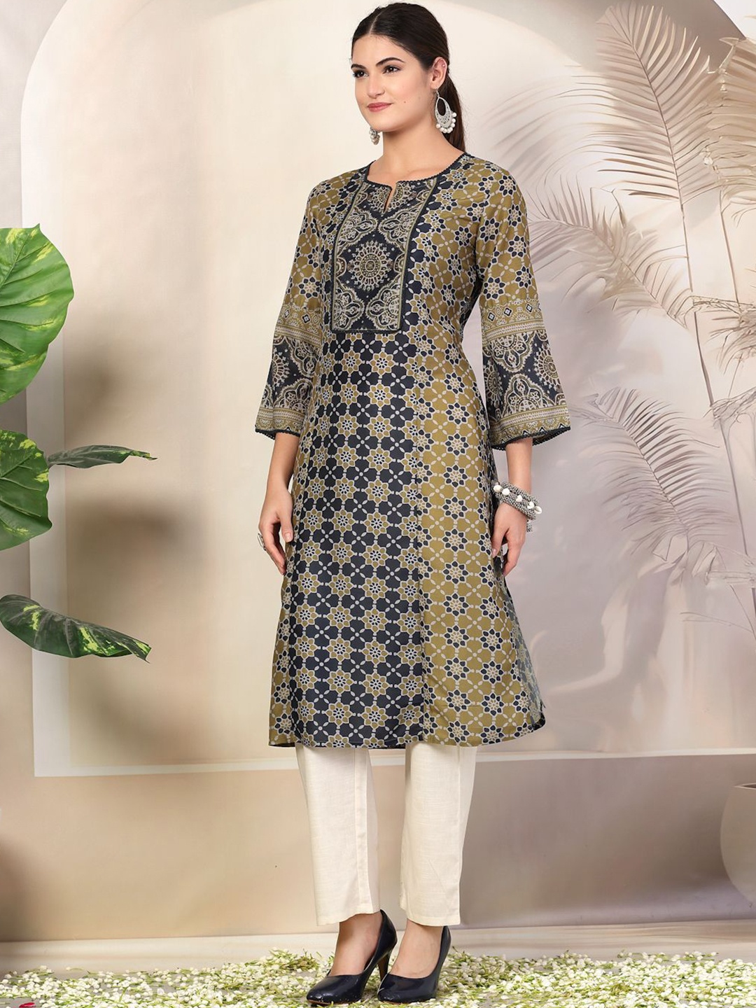 

Nayam By Lakshita Floral Printed Notch Neck A-Line Kurta, Green