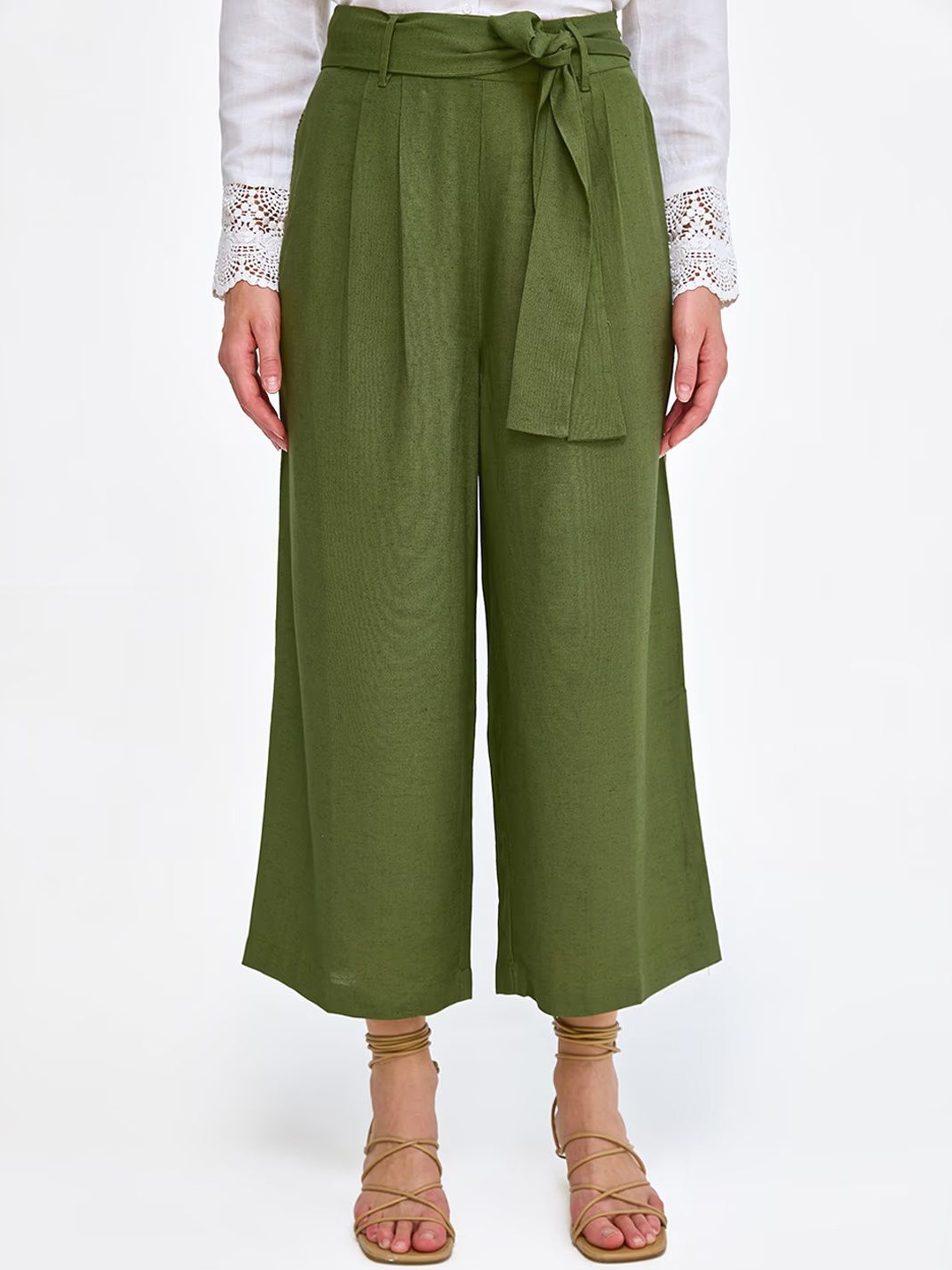 

COVER STORY Women Mid-Rise Pleated Trousers, Olive