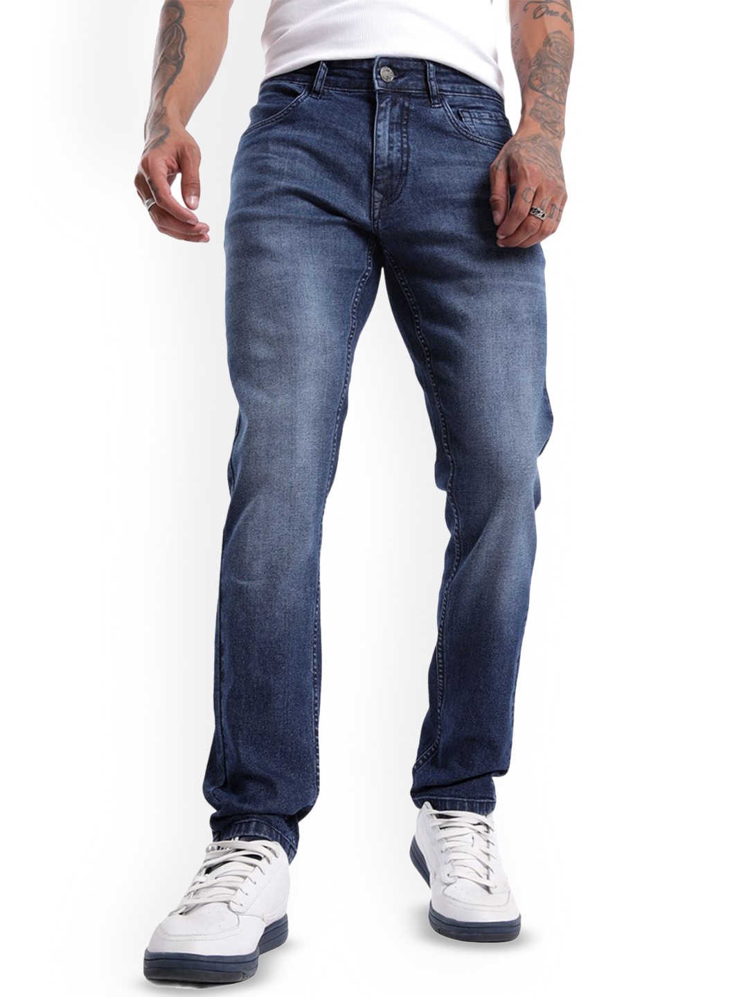 

WROGN Men Classic Slim Fit Light Fade Jeans, Blue