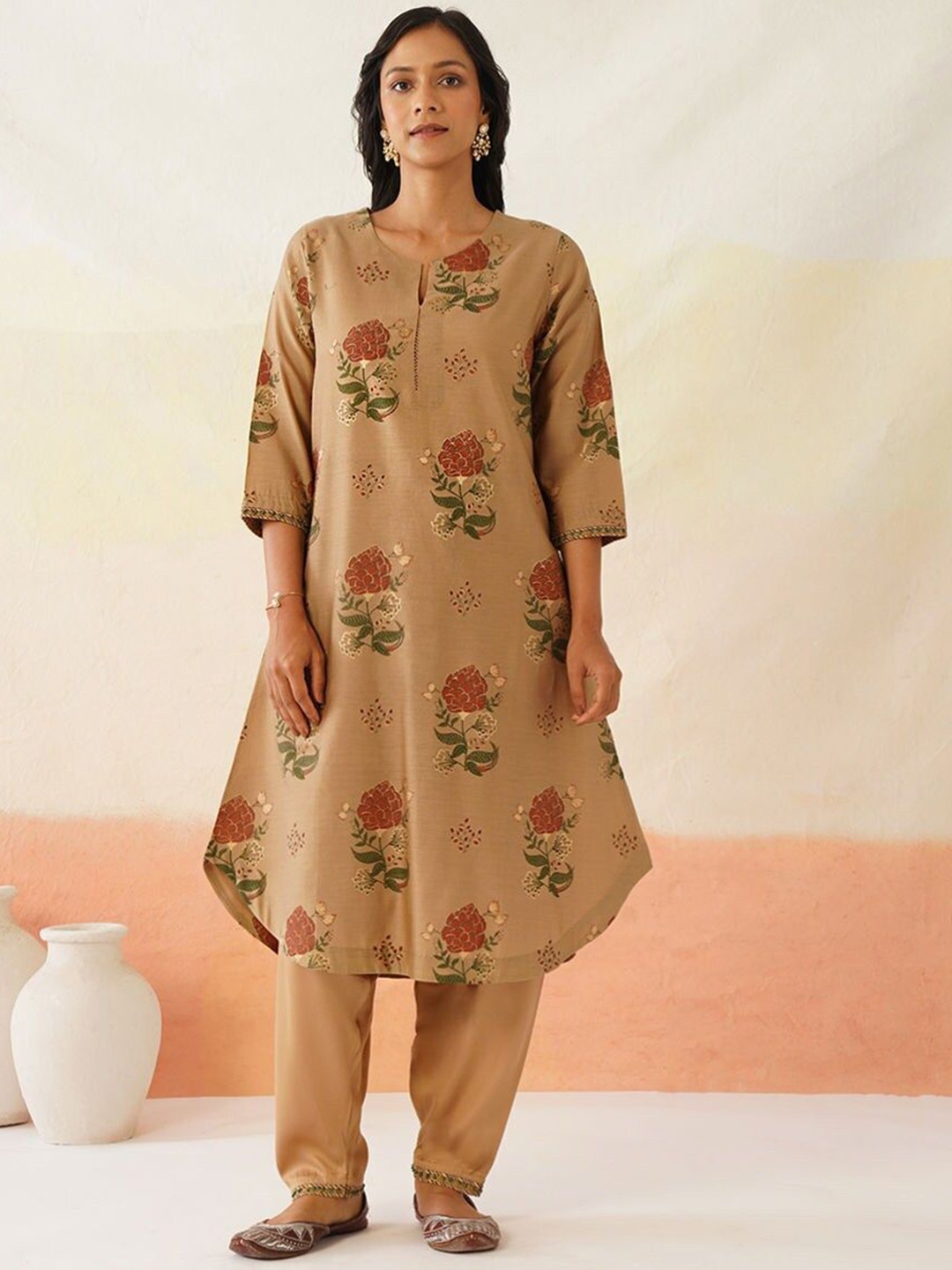 

JAYPORE Floral Printed Notch Neck Cotton Silk A-Line Kurta, Beige