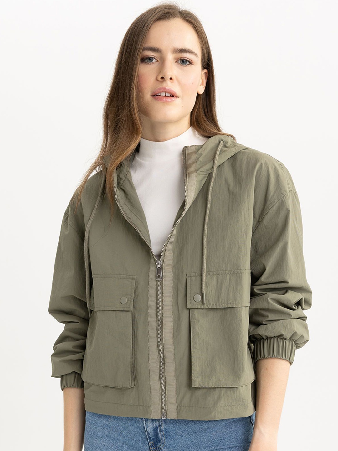 

DeFacto Women Crop Tailored Jacket, Olive