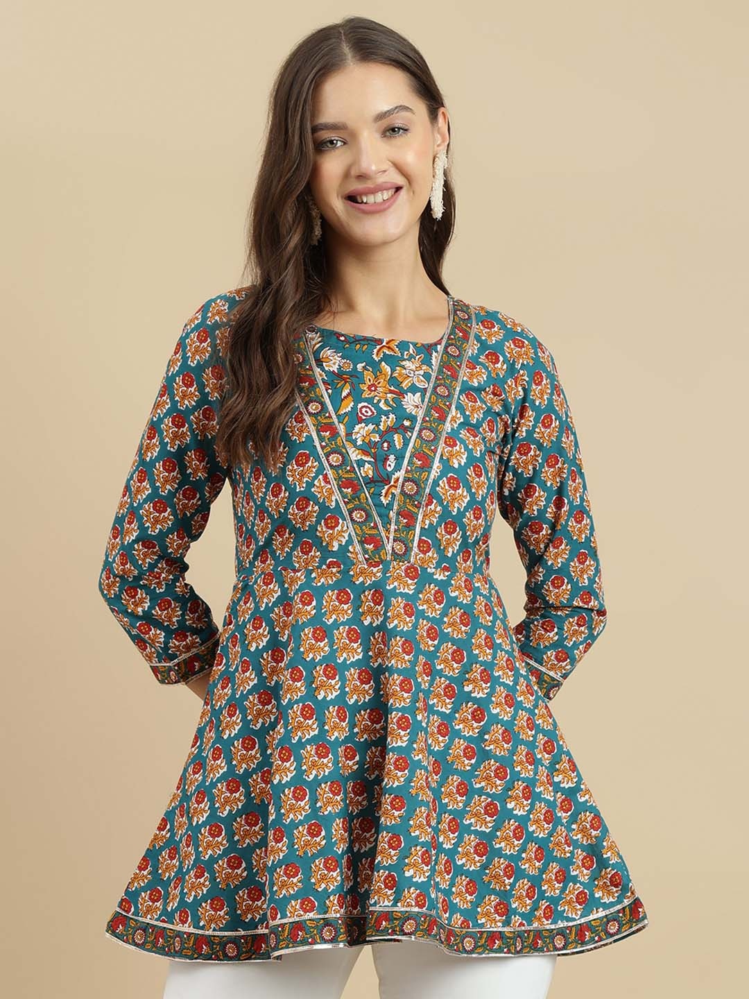 

JANAKDULARI CREATION Women Floral Printed Round Neck Cotton Top, Green