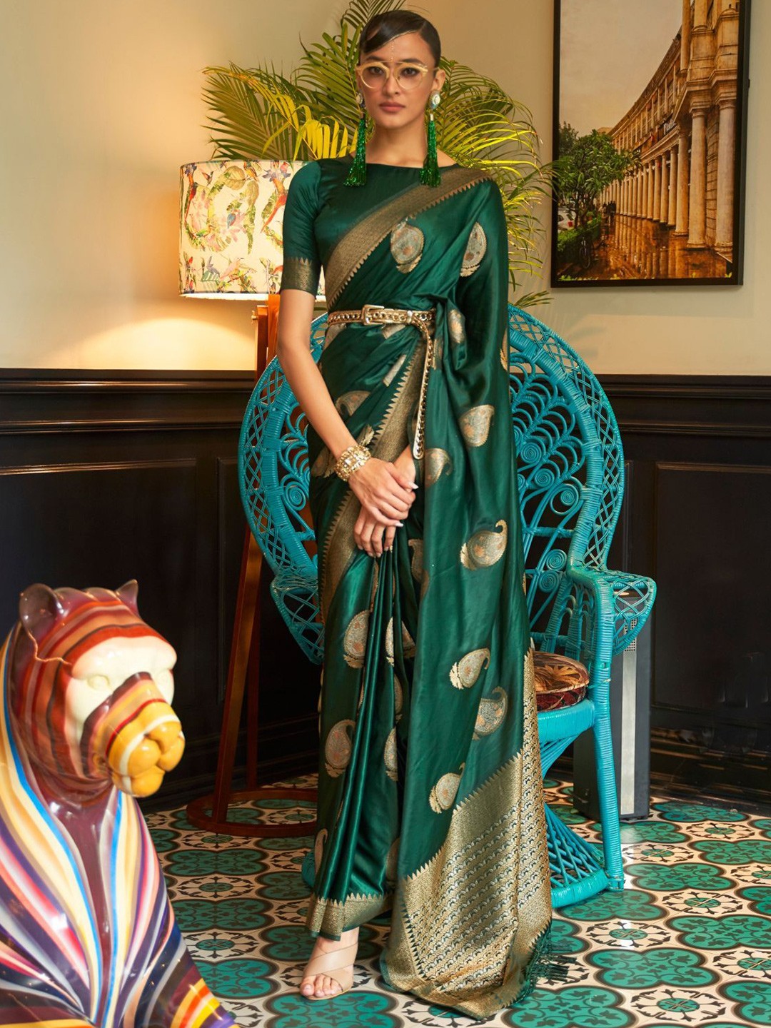 

ODETTE Ethnic Motifs Woven Design Zari Saree, Green