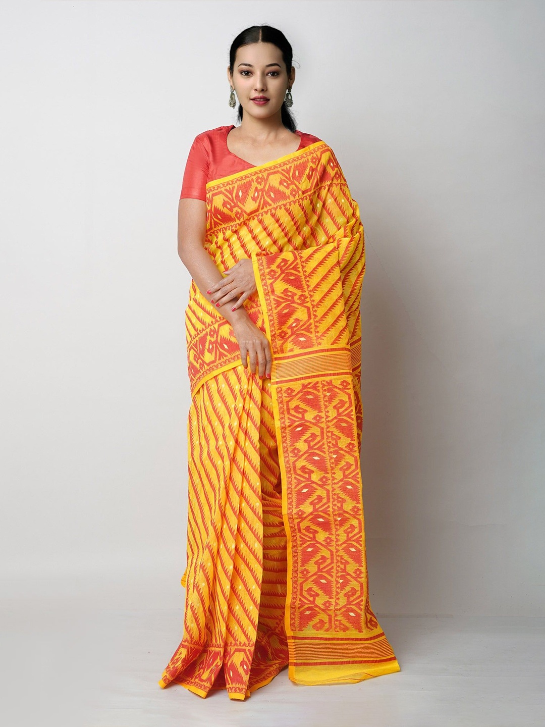 

Unnati Silks Woven Design Pure Cotton Handloom Jamdani Saree, Yellow
