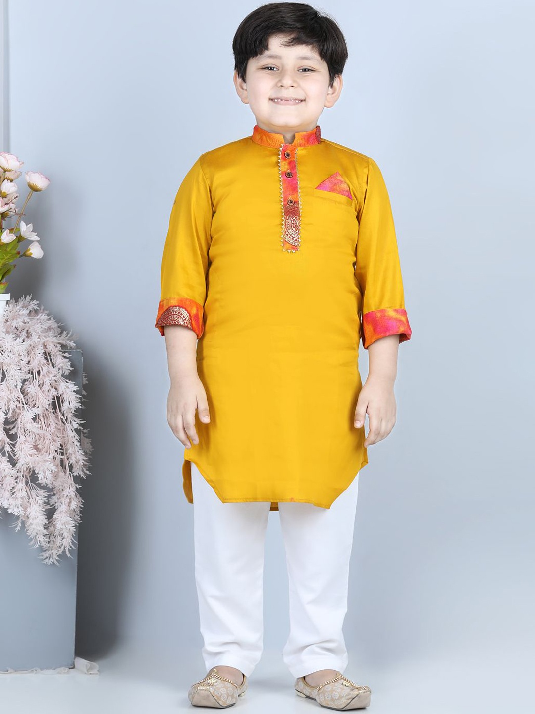 

Here&Now X Kinder Kids Boys Regular Gotta Patti Pure Cotton Kurta With Trouser, Yellow