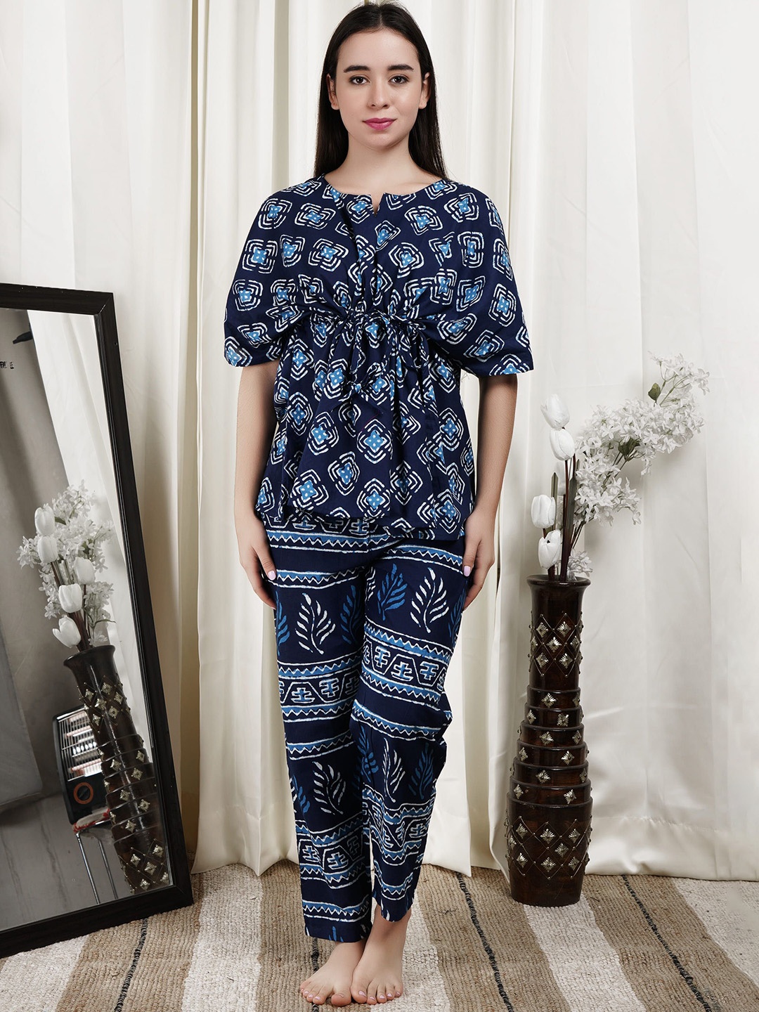 

ALLEN WEAVE Women Pure Cotton Ethnic Motifs Printed Night suit, Blue