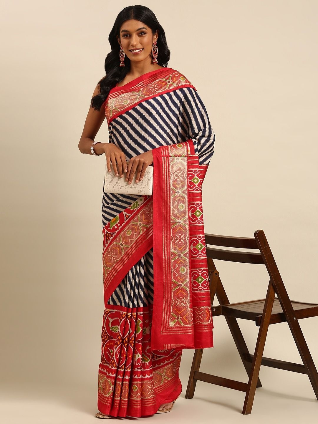 

DIVASTRI Leheriya Printed Saree, Navy blue