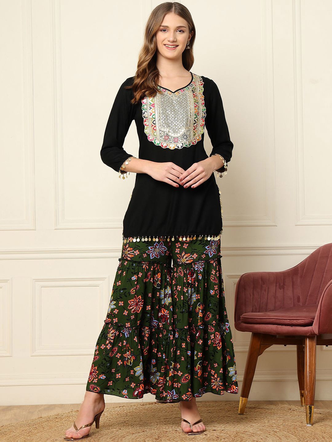 

DEEBACO Floral Printed Top With Palazzos, Black