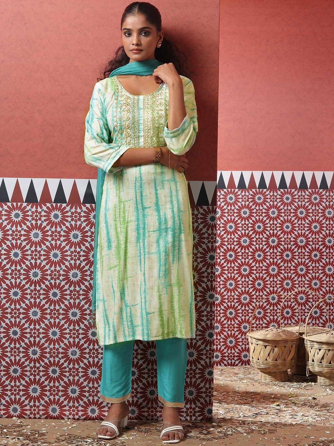 

Badrika Dyed Round Neck Thread Work Kurta with Trouser & Dupatta, Green