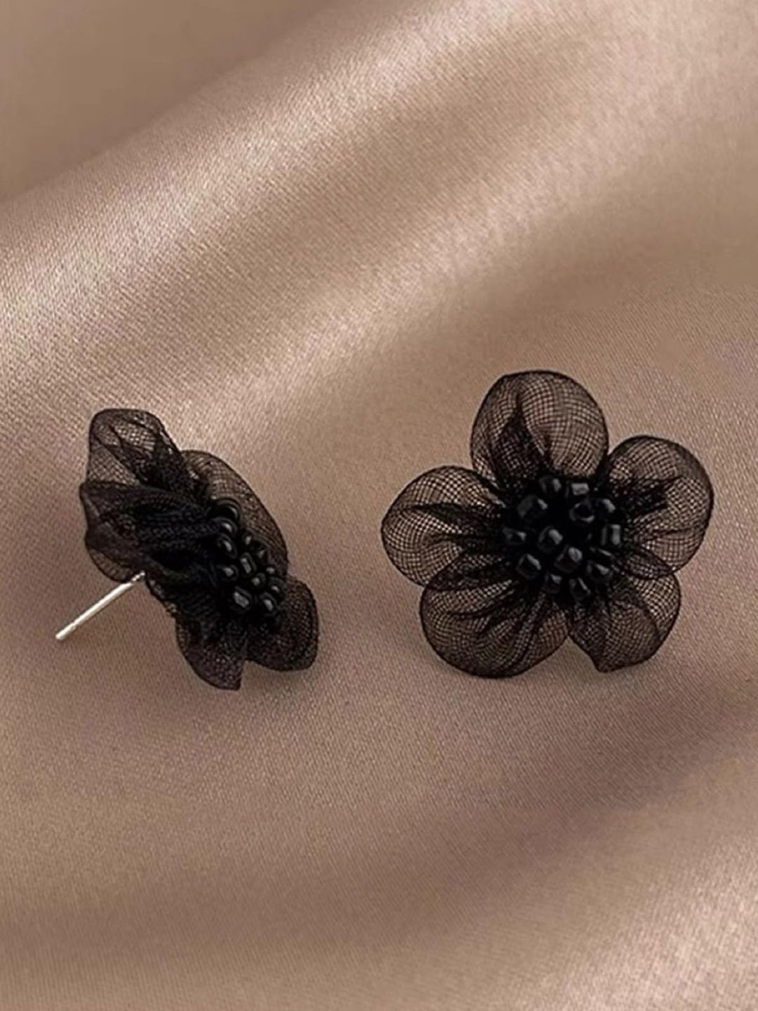 

KRENOZ Floral Shaped Artificial Beaded Studs Earrings, Black
