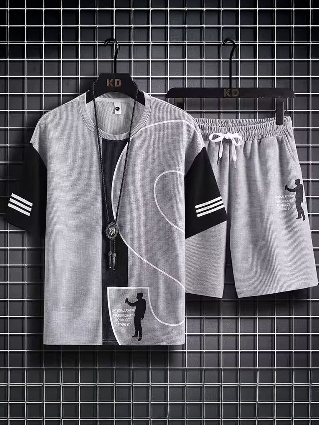 

StyleCast Grey Printed T-shirt & Shorts