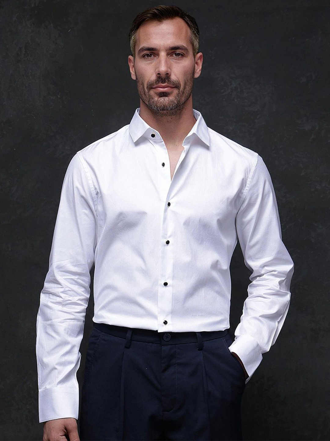 

RARE RABBIT Men Comfort Spread Collar Solid Cotton Casual Shirt, White