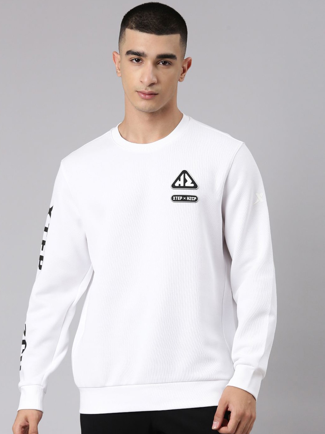 

Xtep Men Solid Printed Sweatshirt, White