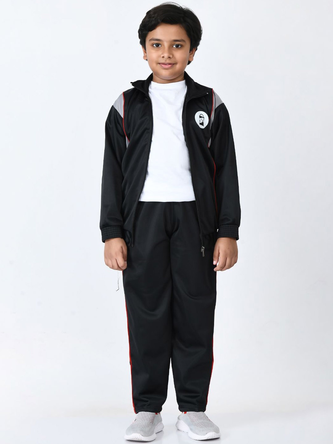 

SMSHOPMORE Boys Solid Tracksuits, Black