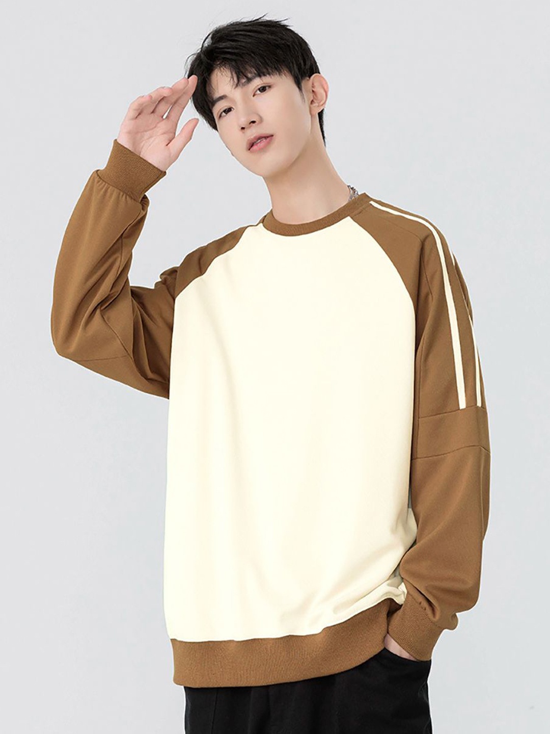 

StyleCast x Revolte Men Colourblocked Round Neck Sweatshirt, Beige