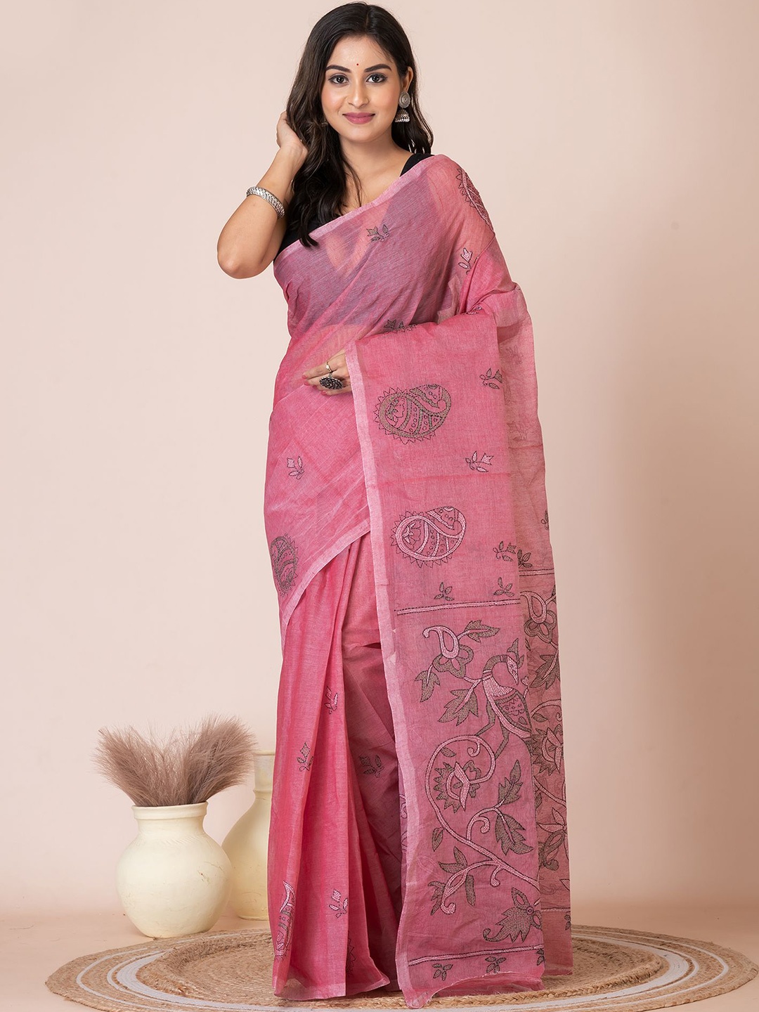 

HOUSE OF ARLI Floral Embroidered Kantha Work Pure Cotton Saree, Pink