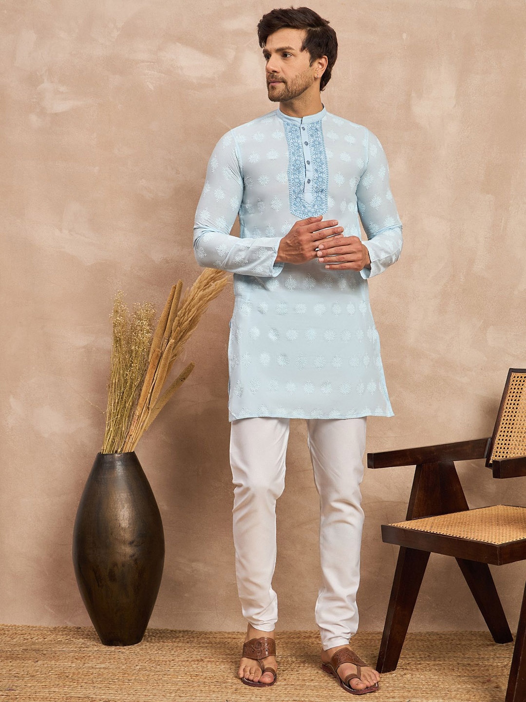 

House of Pataudi Embroidered Mandarin Collar Chikankari Pure Cotton Straight Kurta, Blue